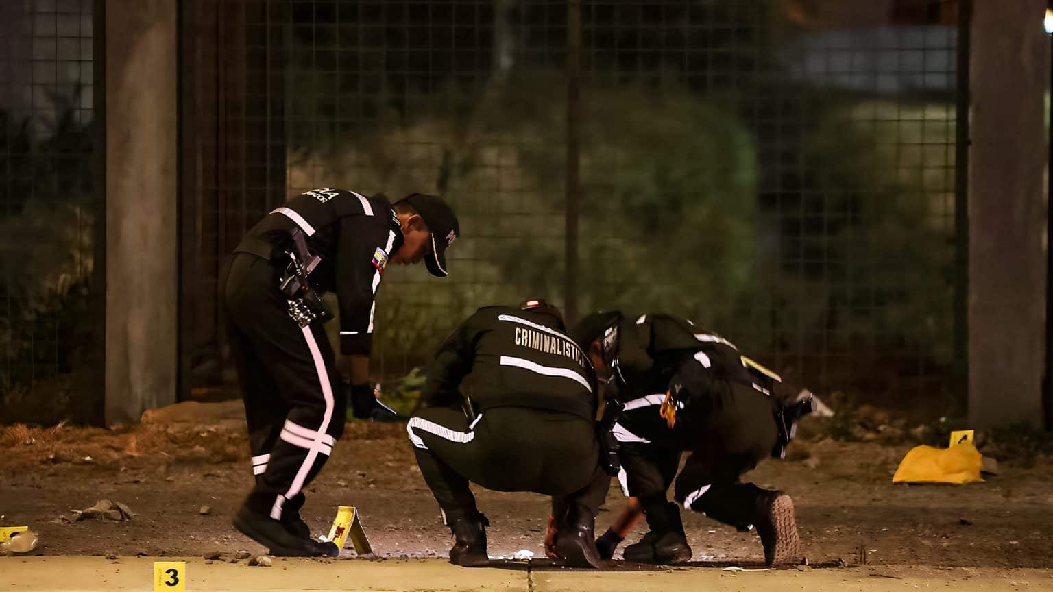 Masacre en cancha de fútbol de Ecuador deja siete muertos