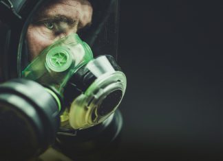 2021: COVID-19 se resiste