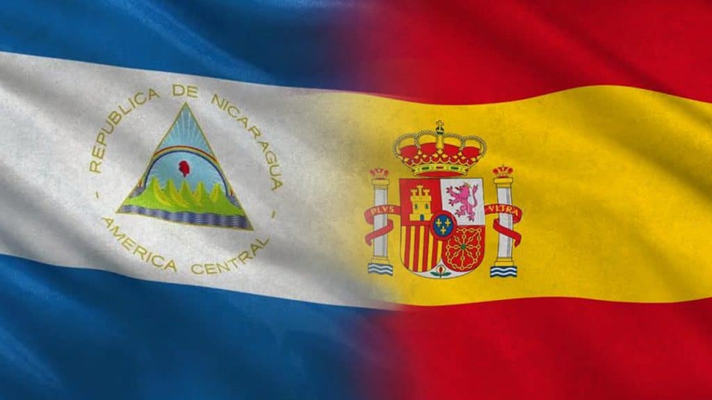 Nicaragua retira a su embajador en España