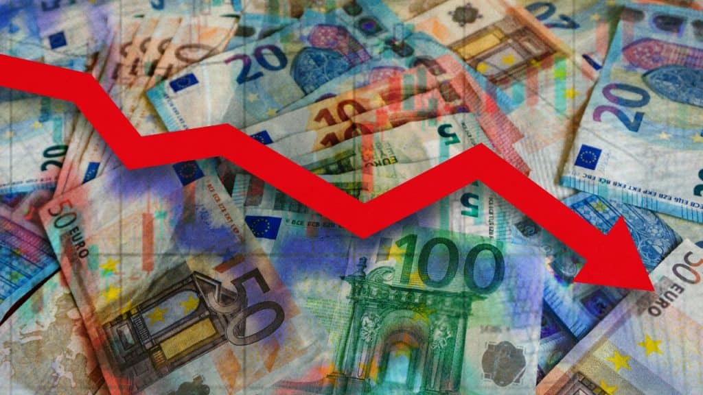 El euro ha llegado a su valor más bajo en casi 20 años