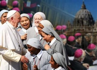 Papa Francisco designa a tres mujeres en organismo para nombrar Obispos
