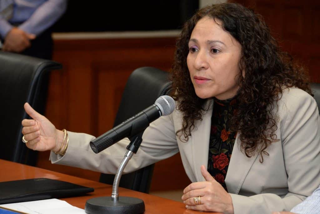 Sonia Castro, asesora presidencial para temas de Salud. Nicaragua impulsa la participación de las mujeres en campos profesionales y técnicos.