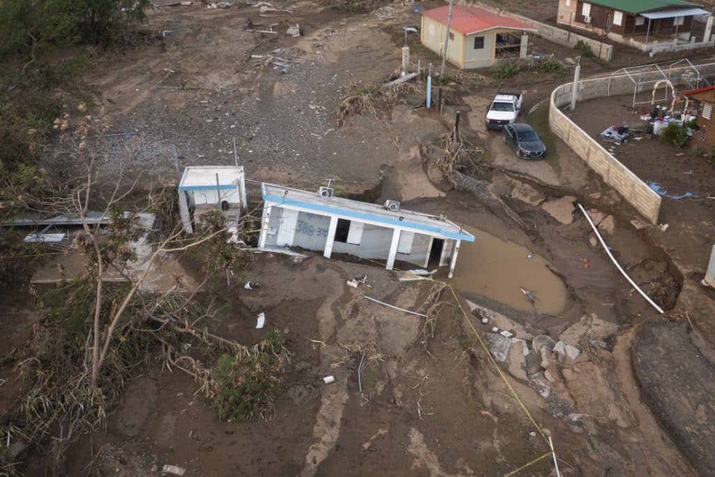 Una casa en Villa Esperanza en Salinas, Puerto Rico, destrozada por el paso del huracán. Foto: Alejandro Granadillo / AP