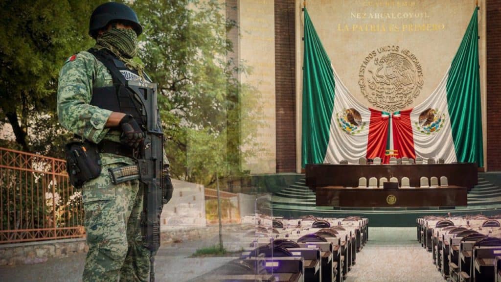 El presidente, Andrés Manuel López Obrador, aseguró que no se trata de militarizar al país, sino de proteger a la ciudadanía.  