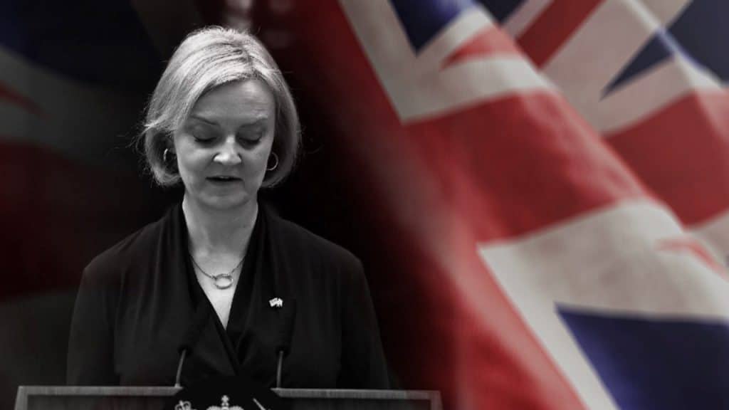 Liz Truss, renuncia a su cargo de primera ministra de Reino Unido a menos de dos meses de asumirlo.