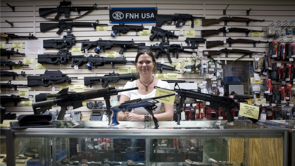 En Estados Unidos hay 120 armas por cada 100 habitantes, y se encuentra el 46 % del arsenal civil a nivel mundial. Foto: Getty Images