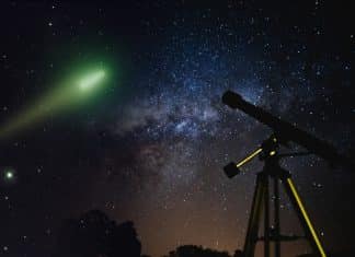 A green comet is approaching the Earth A green comet is approaching the Earth