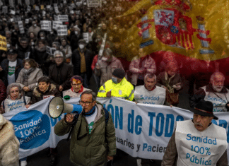Masiva protesta en España contra el desmantelamiento de la Salud Pública