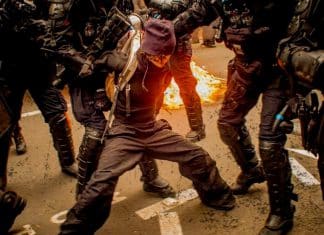 En Francia se reportan varios disturbios ante brutalidad policial contra un menor