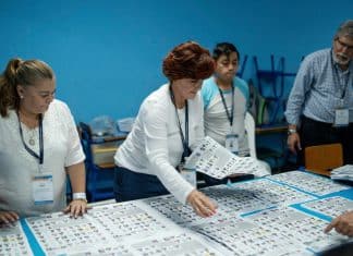 Elecciones en Guatemala marcadas por el voto nulo y alto nivel de abstencionismo