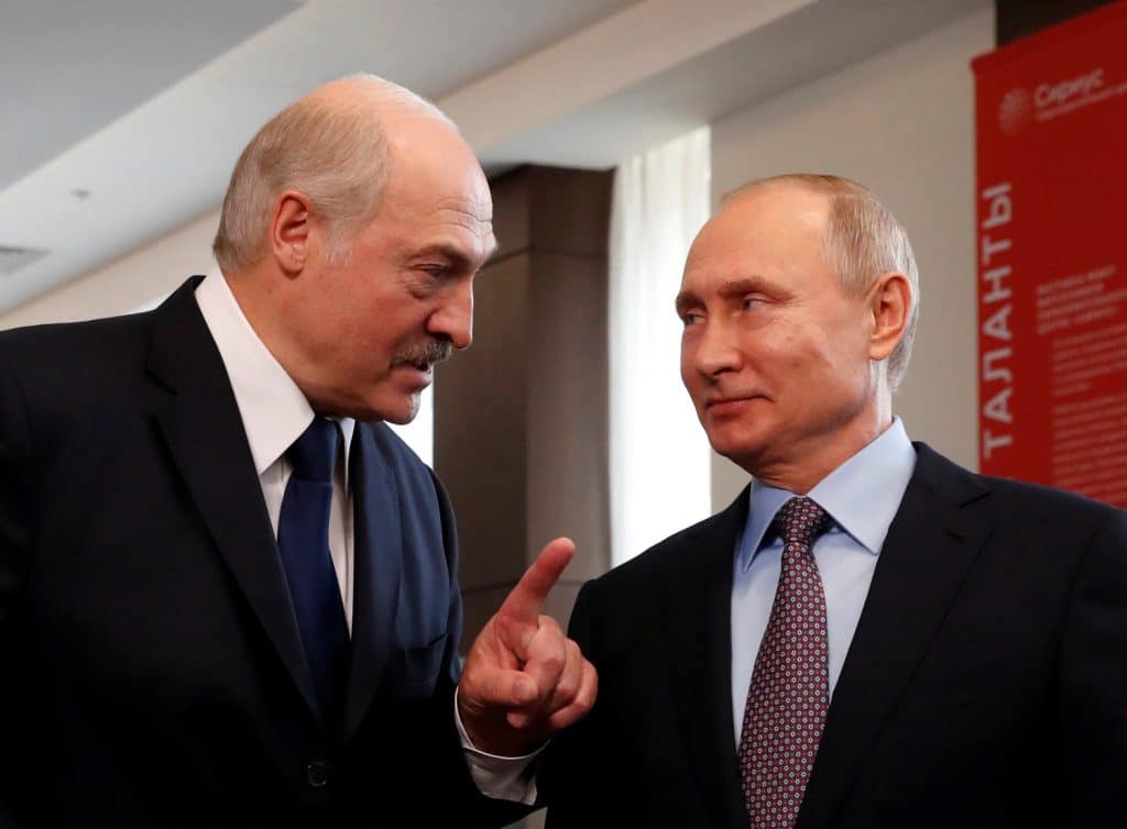 Alexander Lukashenko (izq) y Vladímir Putin (der). Foto: Internet