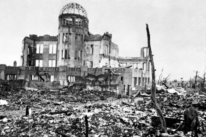 Ruinas tras la bomba atómica. Fotografía del banco de imágenes Cordon Press.