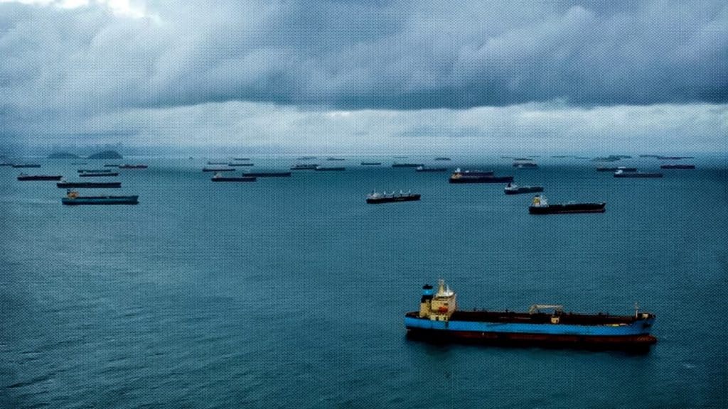 Canal de Panamá enfrenta congestión de buques por afectaciones en las condiciones marítimas