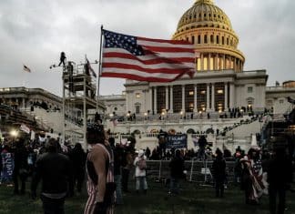 Estados Unidos condena a prisión a líderes del asalto del Capitolio