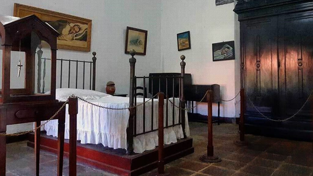 El poeta universal, Rubén Darío, vivió en esta casa desde los 40 días de vida, hasta los 14 años.