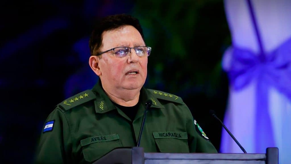 The Chief of the Nicaraguan Army rejects insinuations of a coup d'état by "information mercenaries".
