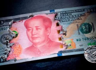 Comercio de Rusia a través de yuanes debilita el dominio del dólar