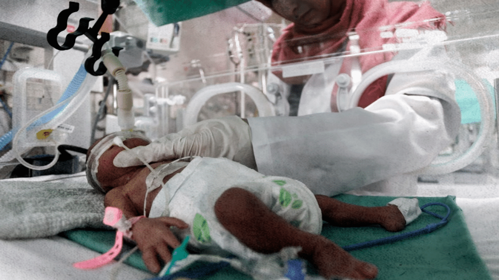Bebés prematuros en peligro en Gaza por escasez de combustible, para generar energía eléctrica en los hospitales.