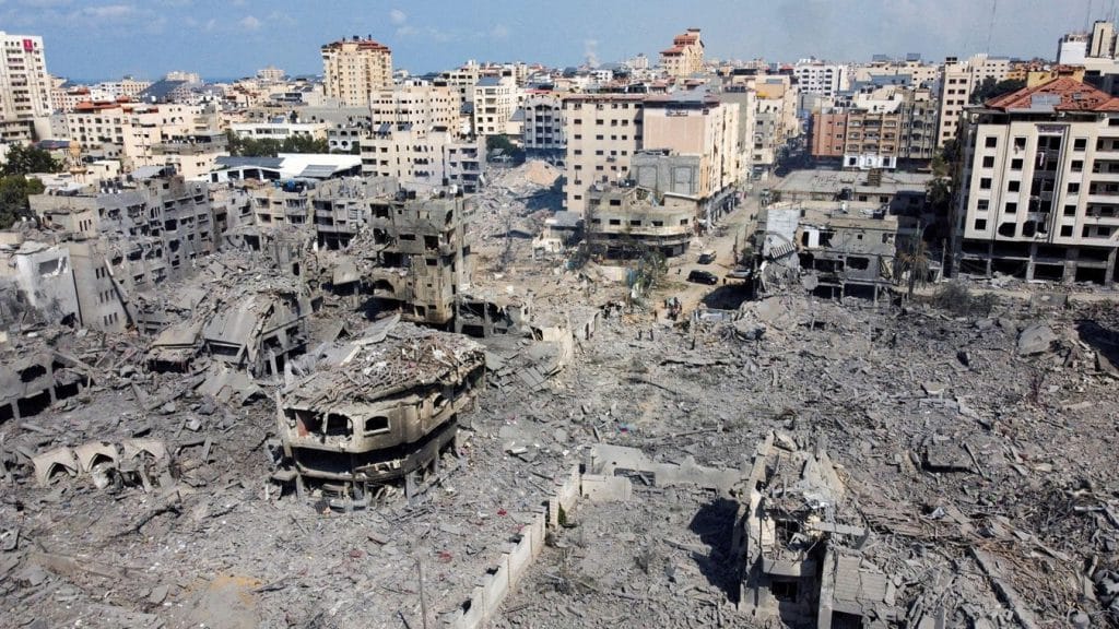 Zona de Gaza destruida por los bombardeos ejecutados por el Ejército de Israel. (REUTERS)