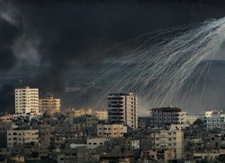 Israel ejecutaría crimen de guerra al atacar con fósforo blanco a civiles palestinos