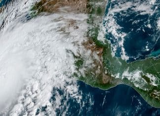 México alerta ante el impacto del Huracán Norma