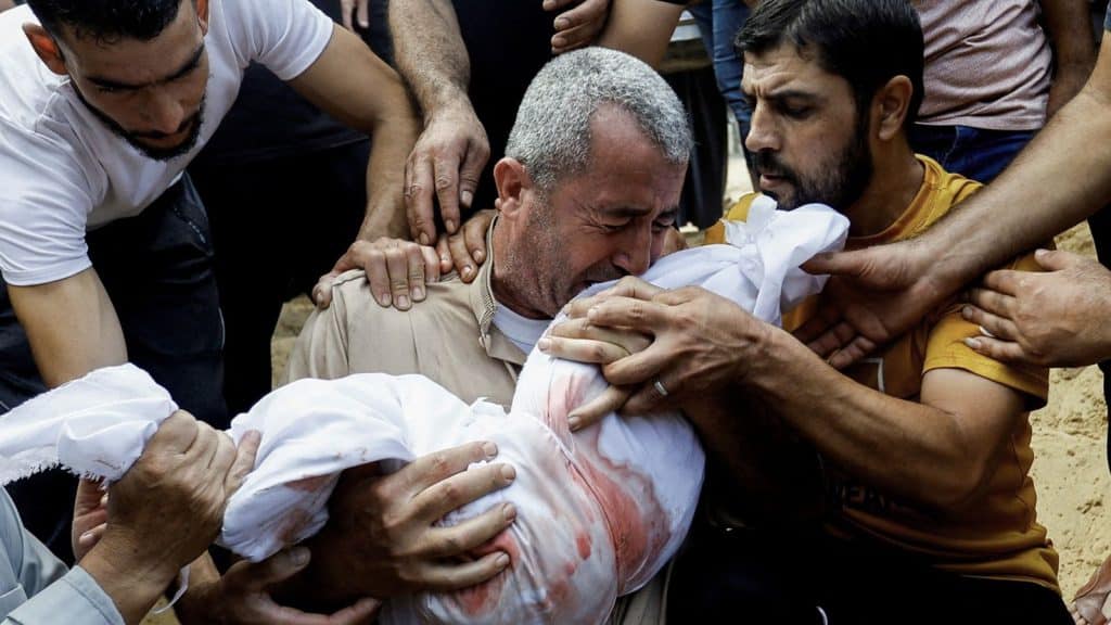 Los ataques del Ejército de Israel contra Gaza, han dejado hasta la fecha 9,200 fallecidos