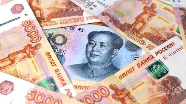 El aumento del uso de monedas locales en el comercio bilateral entre Pekín y Moscú evidencia el desarrollo en un nuevo sistema de pago.