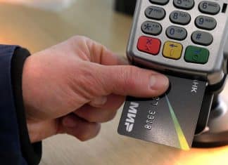 Inicia a funcionar en Cuba el sistema de pago ruso Mir