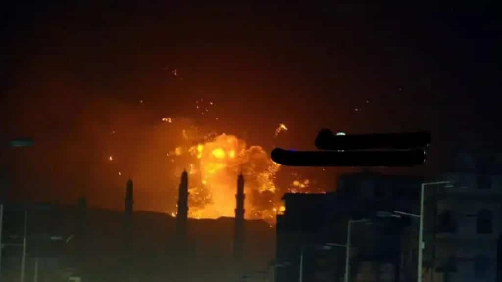 Bombardeos estadounidenses y británicos atacan a hutíes en Yemen