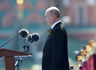 How does Russia manage to achieve the largest economic volume in Europe despite sanctions?