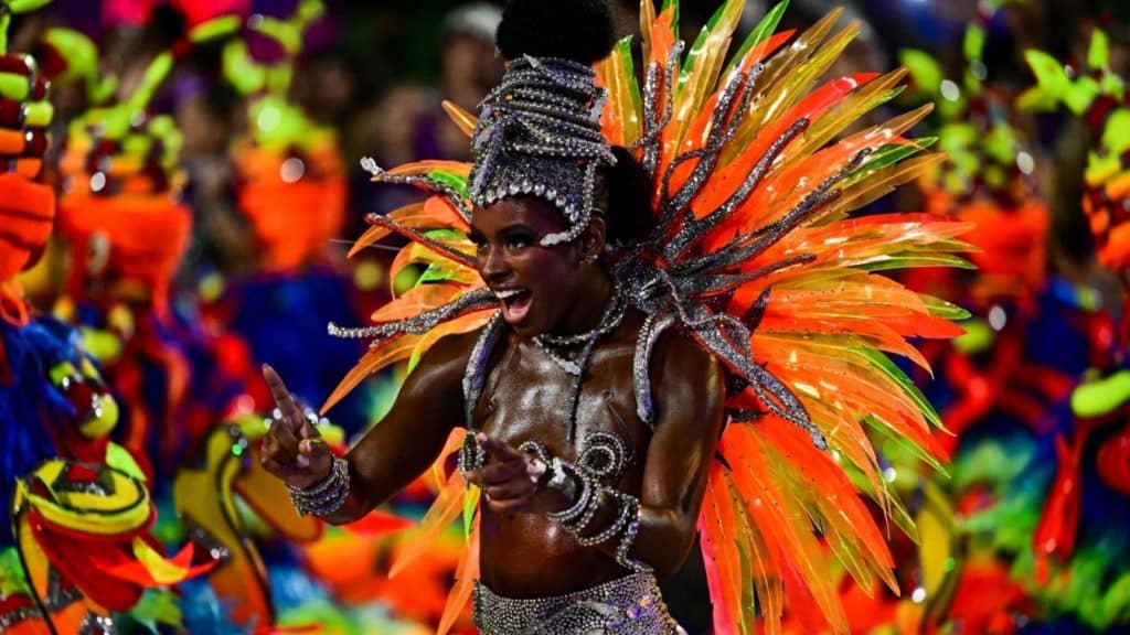El Carnaval de Río 2024 conquista al mundo con su explosión de samba
