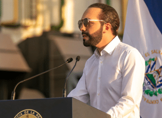 «Aniquilar» las pandillas, la receta de Bukele a la crisis en Haití