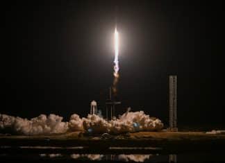 Tripulación de SpaceX viaja hacia la Estación Espacial Internacional