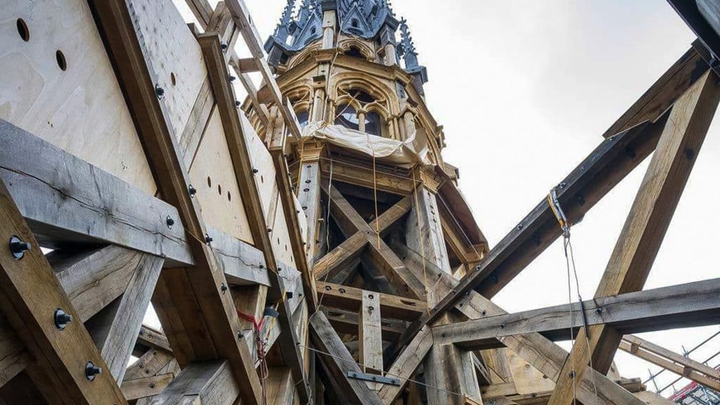 En 2022 se inició oficialmente la reconstrucción de la Catedral de Notre Dame, tras el incendio registrado en abril del 2019