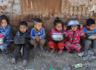 Niños en zonas de guerra sin acceso a ayuda humanitaria, según la ONU Los niños de Palestina, Yemen, Afganistán y Malí son los más perjudicados al no poder recibir ayuda humanitaria, asegura ONU