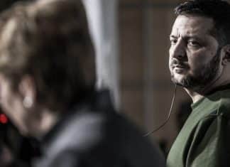 Rusia reitera disposición de un diálogo con Ucrania, pero con Zelenski lo considera inútil