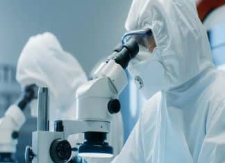 Rusia desarrolla primer fármaco contra artritis que inmoviliza la columna vertebral Rusia presenta nuevo tratamiento que combate artritis que inmoviliza la columna vertebral.