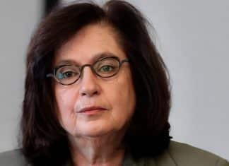 Tensión entre México y Ecuador, tras declararse persona non grata a embajadora mexicana Raquel Serur Smeke, diplomática mexicana. La tensión entre México y Ecuador se dio por comentarios del mandatario mexicano