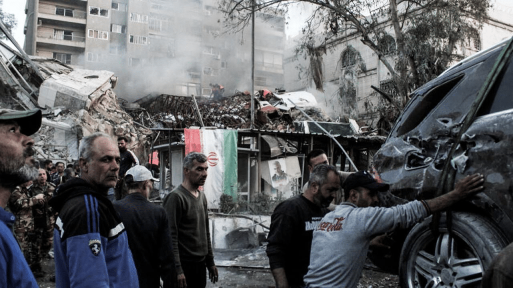 Bombardeo israelí en Damasco destruye consulado iraní y deja 8 muertos