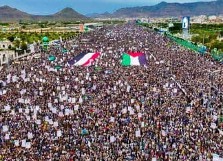 Miles de yemeníes se reúnen en las calles para mostrar su apoyo a Palestina