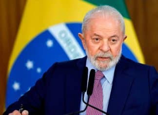 Brasil decreta el retiro de su embajador de Israel Lula da Silva anunció por medio de un decreto el retiro del embajador de Brasil ante Israel.
