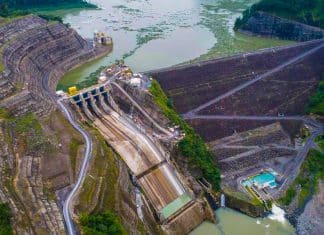 Cortes eléctricos en Costa Rica a causa del fenómeno de El Niño Reservorio de agua más grande de las plantas hidroeléctricas de Costa Rica afectado por fenómeno de El Niño.