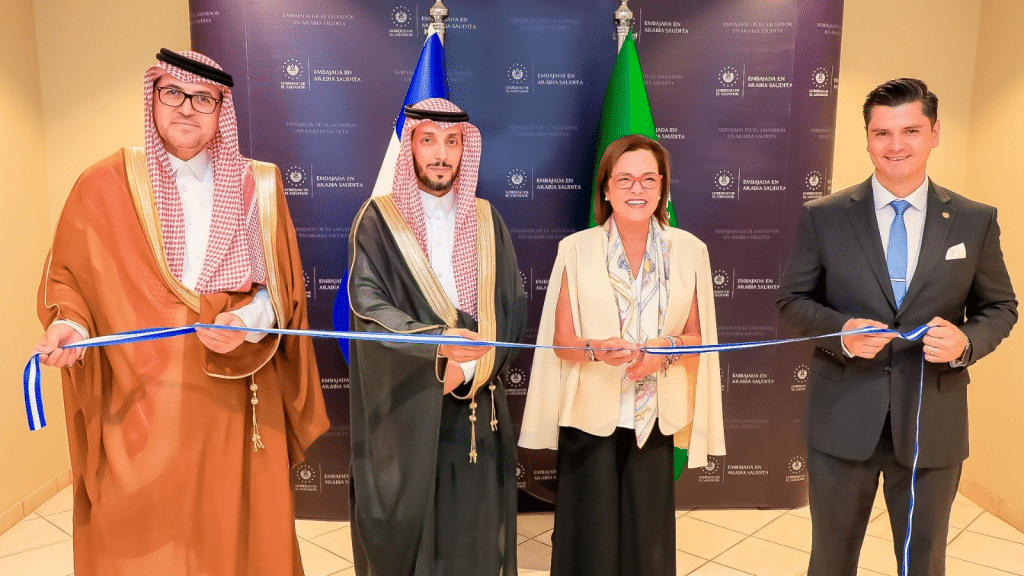 El acto inaugural de la embajada de El Salvador, se dio en Riad capital de Arabia Saudita