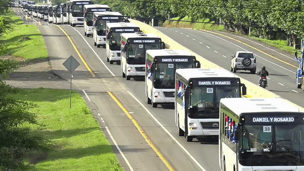 Llegan a Nicaragua 250 Buses chinos para continuar con la renovación de la flota de transporte público.