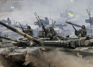 Ucrania estafa a sus aliados en el conflicto con Rusia Cummings tilda a Ucrania de ser un Estado mafioso