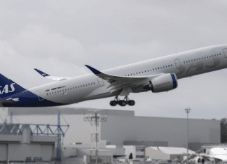 Aerolínea sueca denuncia costos por la prohibición de sobrevolar Rusia Director de aerolínea de Suecia detalla impacto de restricciones aéreas rusas en vuelos a Asia.