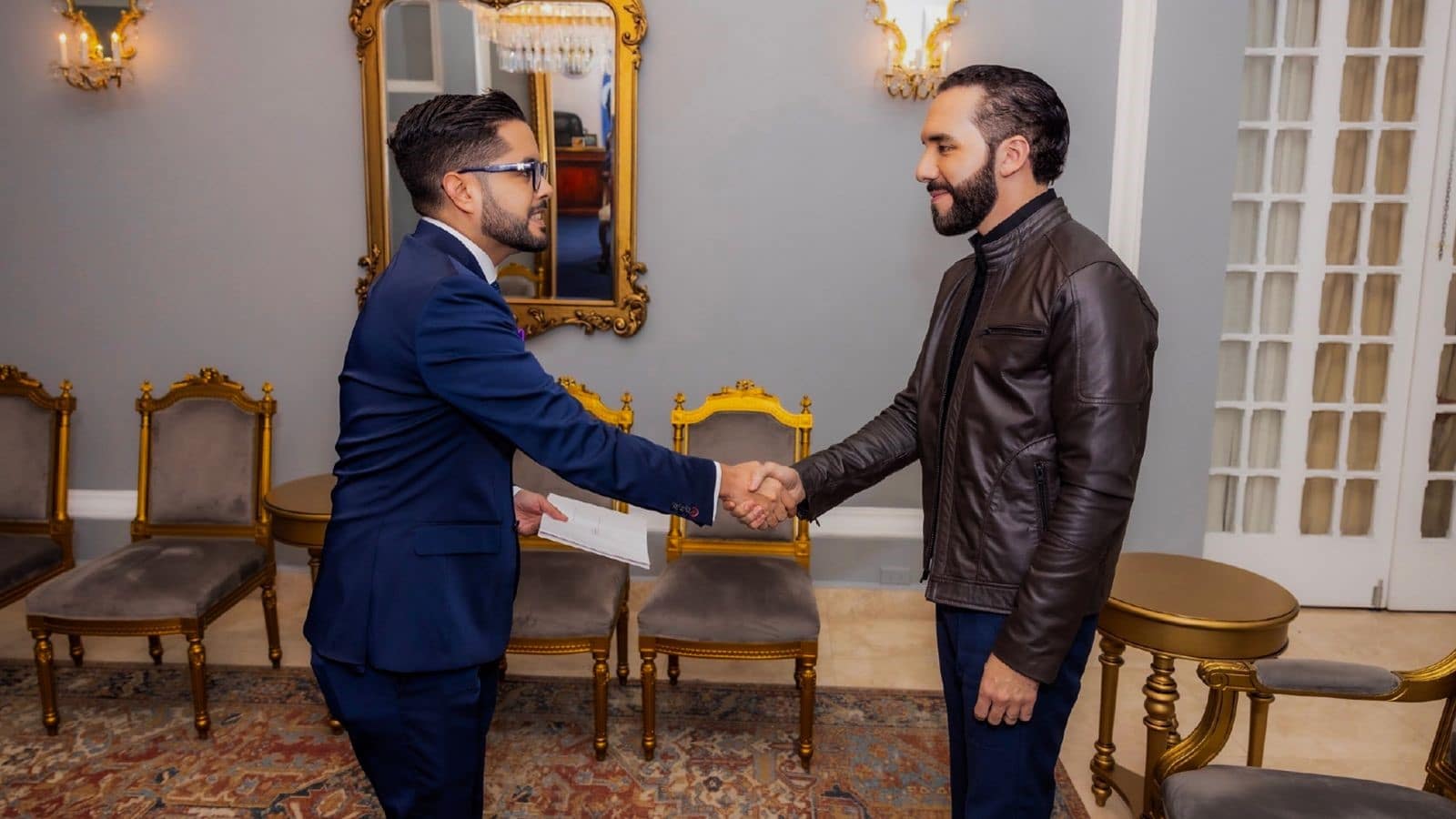Bukele recibe cartas credenciales de embajador de Nicaragua en El Salvador