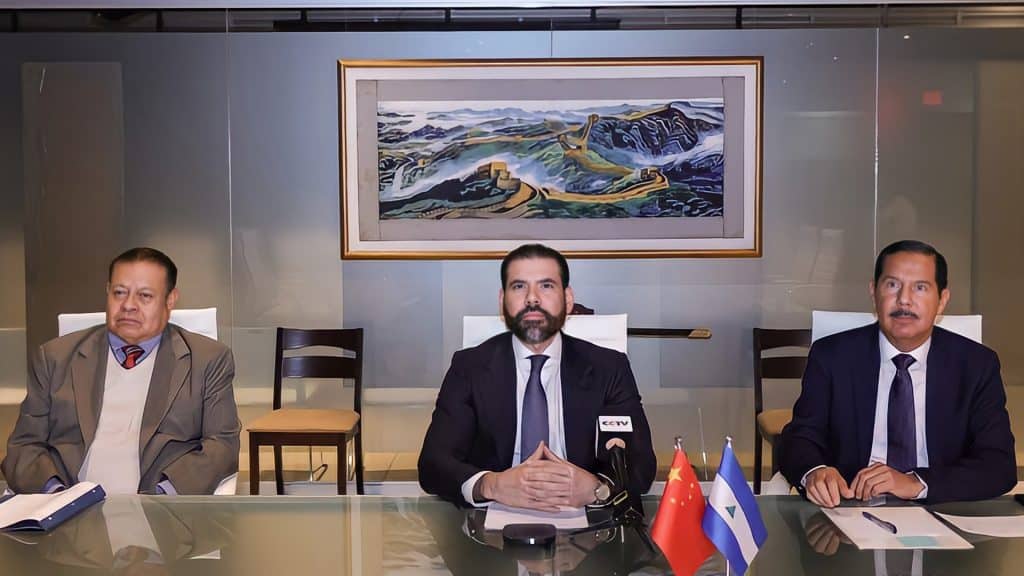 Nicaragua y China firman acuerdo de crédito para ampliar la Carretera Costanera.