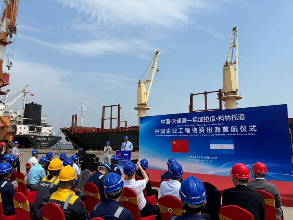China y Nicaragua inauguran ruta marítima comercial con el lanzamiento del buque "Sunny Fortune".