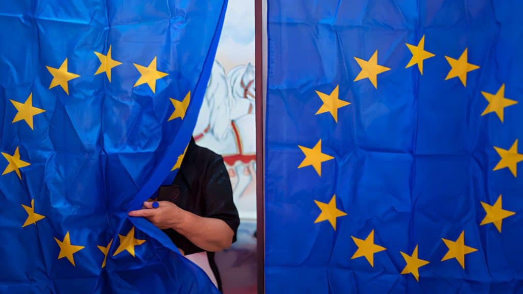 Resultados electorales en Europa subrayan descontento con postura sobre Ucrania.